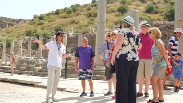 Yeni Turist Rehberliği Meslek Kanunu yayımlandı